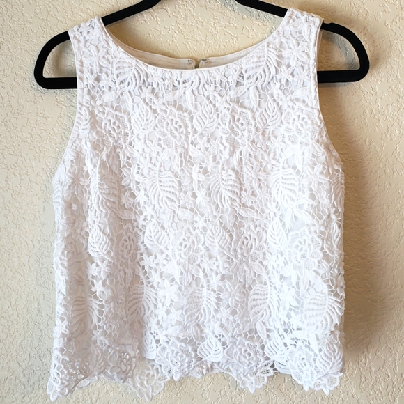 Banana Republic Tops - Banana Republic Lace Crochet Top Small